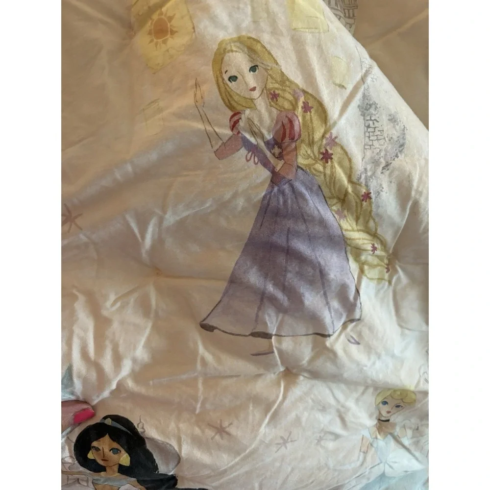 Pottery Barn Teen Girls Full / Queen DISNEY PRINCESS Comforter